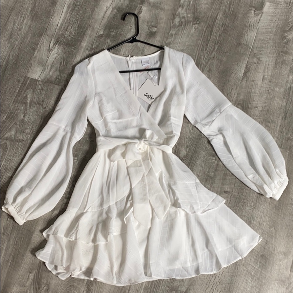 New with tags selfie Leslie little white dress